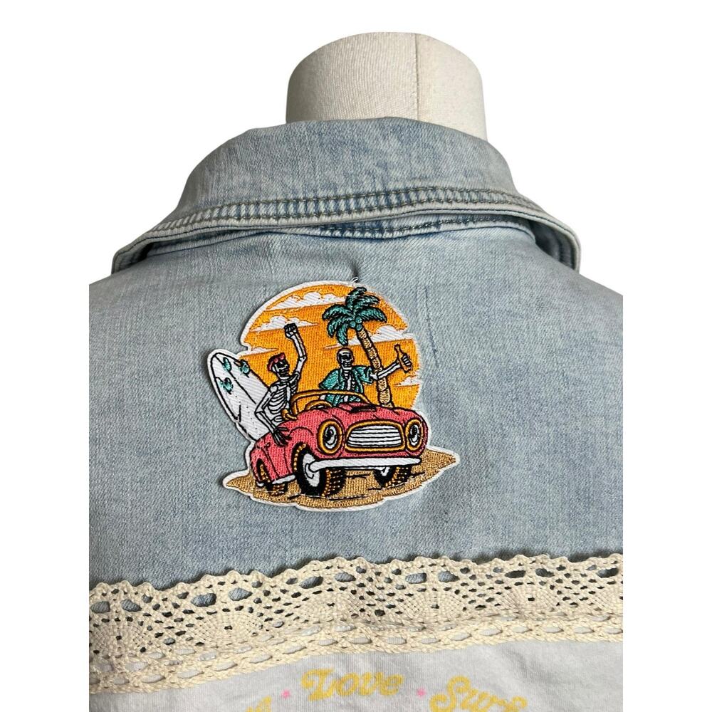 OOAK Upcycled Billabong Denim Jacket Womens XL Surf Boho Lace Patchwork - Picture 5 of 12